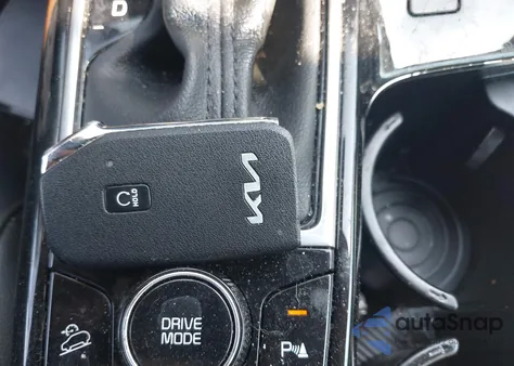 2024 Kia Sportage Sx-Prestige z USA, uszkodzony, nr VIN 5XYK53DF1RG210690